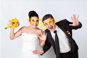 Brautpaar mit Brillen