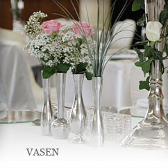 Vasen und Glasflaschen Hochzeitsdeko